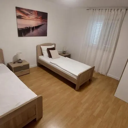 Apartament Ani *
